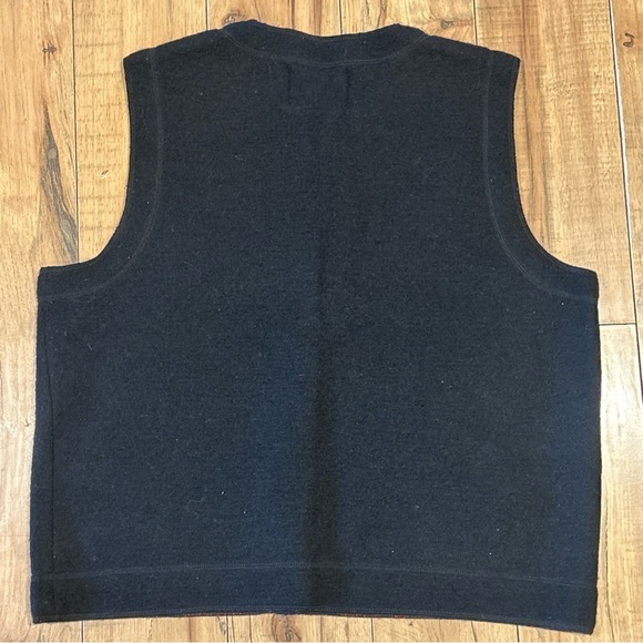 Vintage Woolrich Wool Sweater Vest Cabin Christmas Bear Size Medium - Picture 2 of 10